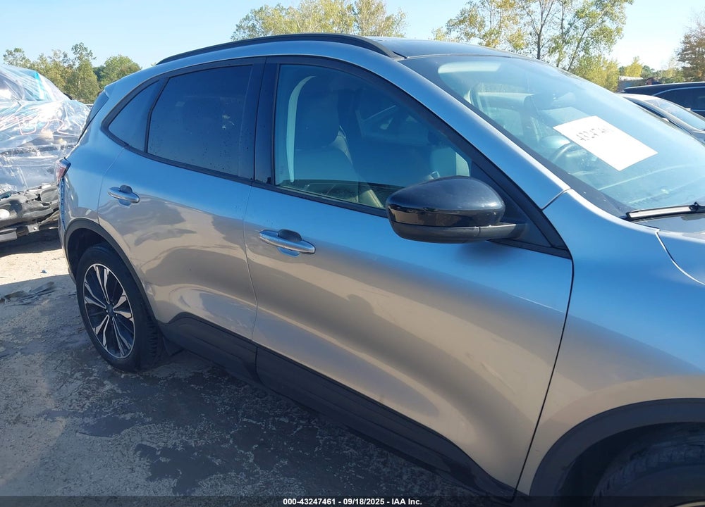 2022 FORD ESCAPE VIN: 1FMCU9H96NUB98233