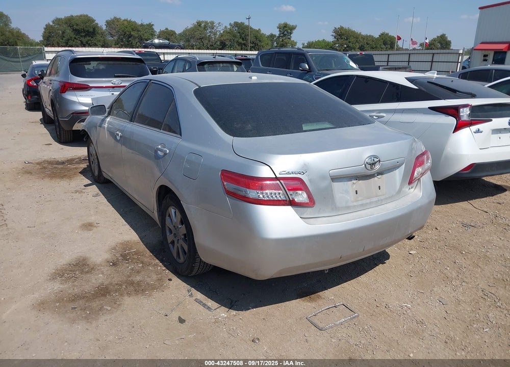 2011 TOYOTA CAMRY LE VIN: 4T1BF3EK5BU126039