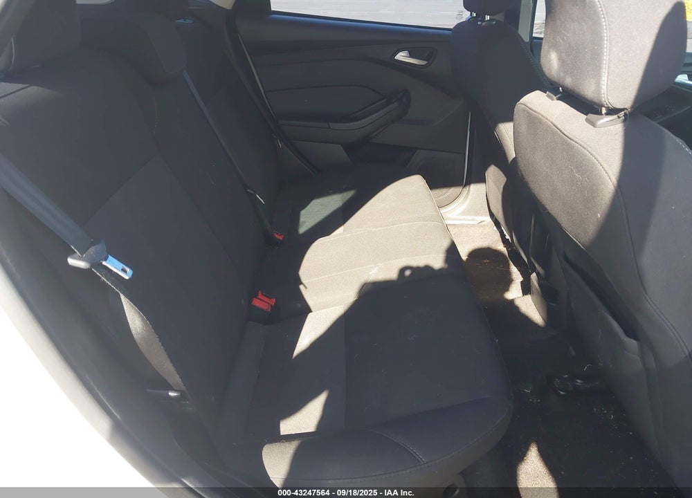 2018 FORD FOCUS VIN: 1FADP3K21JL315716