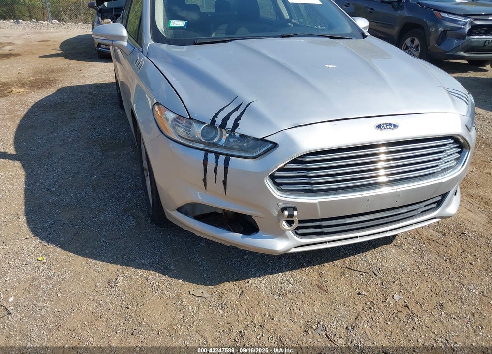 2015 FORD FUSION SE VIN: 3FA6P0H74FR151574