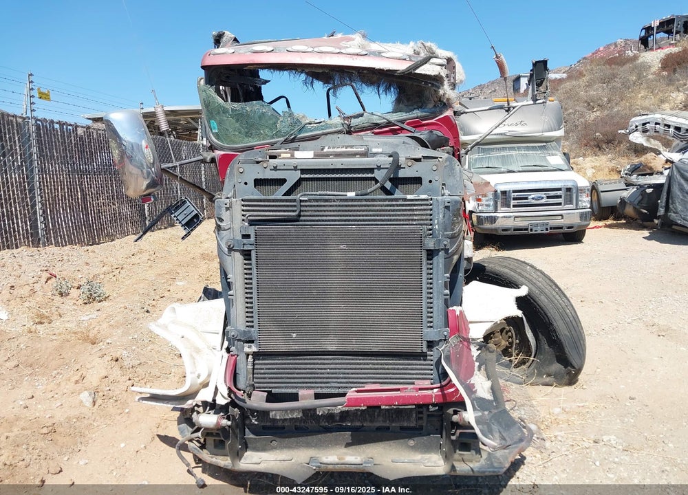 2013 KENWORTH CONSTRUCTION T660 VIN: 1XKAD49X2DJ344742