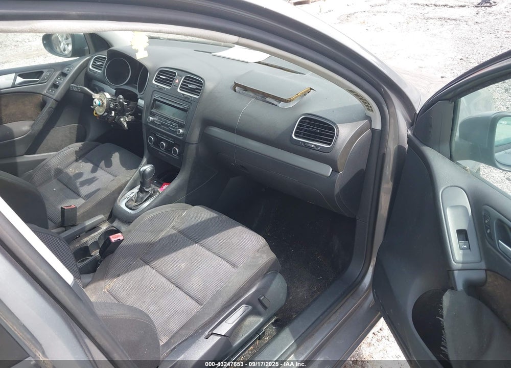 2013 VOLKSWAGEN GOLF VIN: WVWDB7AJ1DW128150
