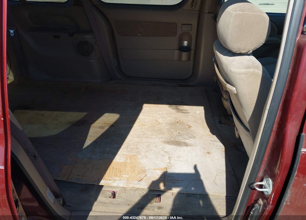 2001 TOYOTA SIENNA LE VIN: 4T3ZF13C31U327930