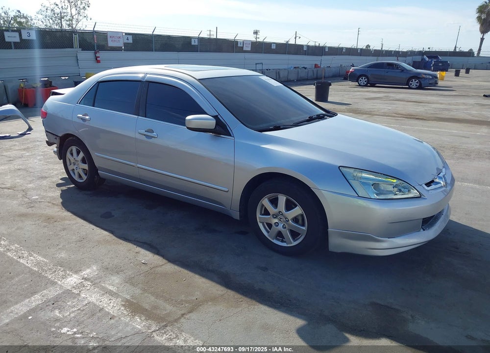2005 HONDA ACCORD 3.0 EX VIN: 1HGCM66815A074712