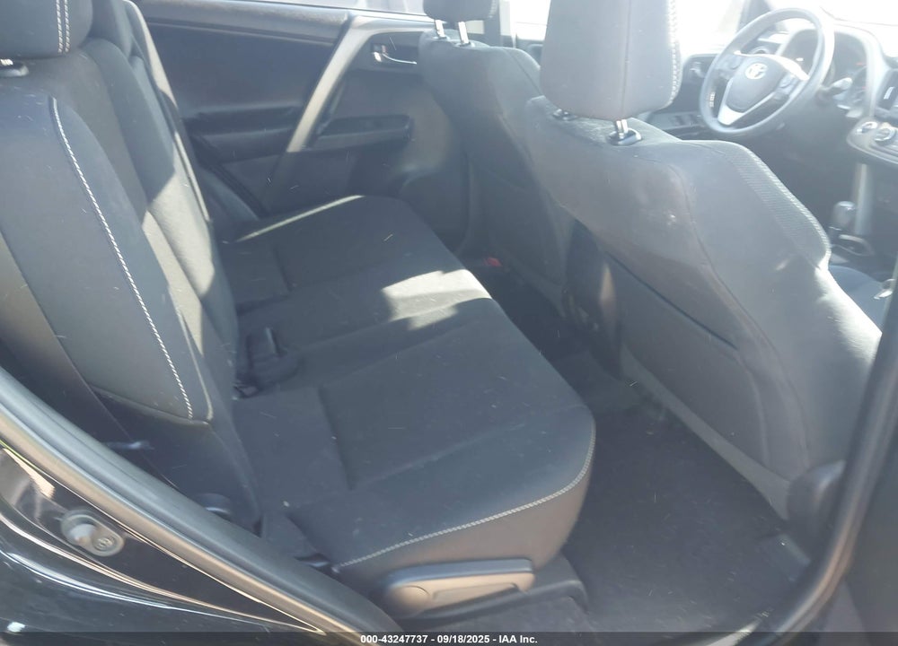 2017 TOYOTA RAV4 VIN: 2T3RFREV4HW601725