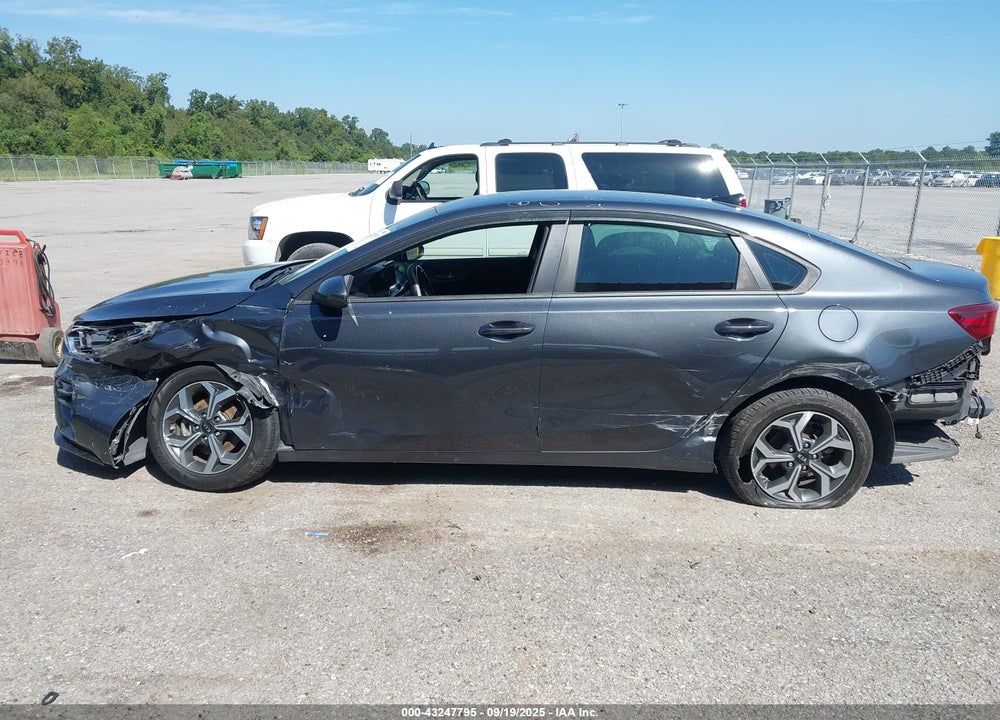 2021 KIA FORTE LXS VIN: 3KPF24AD6ME265211