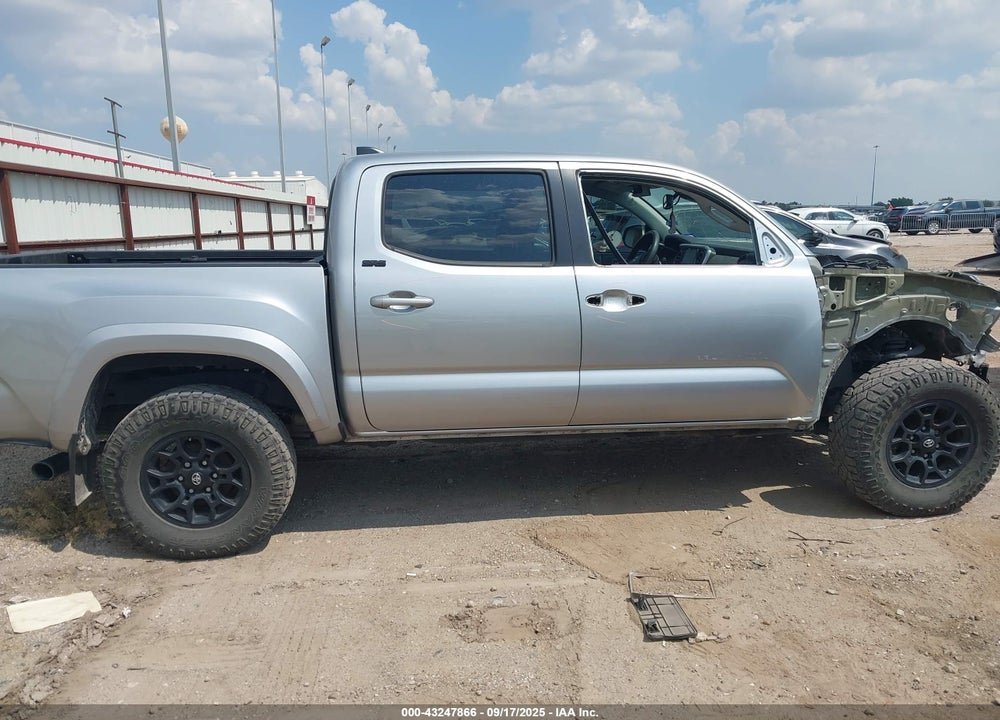 2022 TOYOTA TACOMA SR5 V6 VIN: 3TMAZ5CN2NM176468