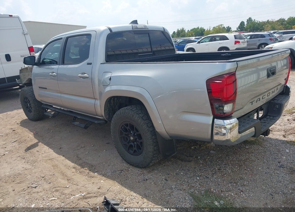 2022 TOYOTA TACOMA SR5 V6 VIN: 3TMAZ5CN2NM176468