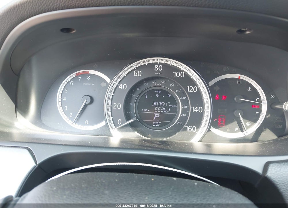 2015 HONDA ACCORD VIN: 1HGCR2F35FA185263