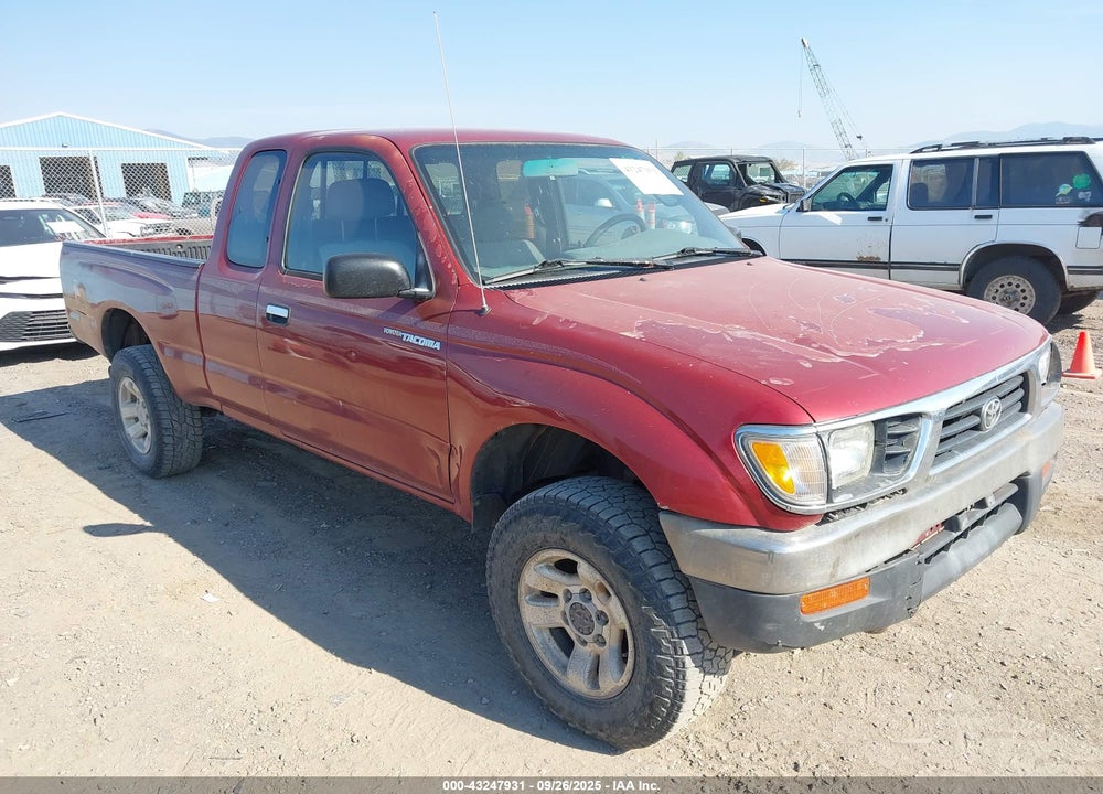 1995 TOYOTA TACOMA XTRACAB VIN: 4TAUN73C8SZ028639