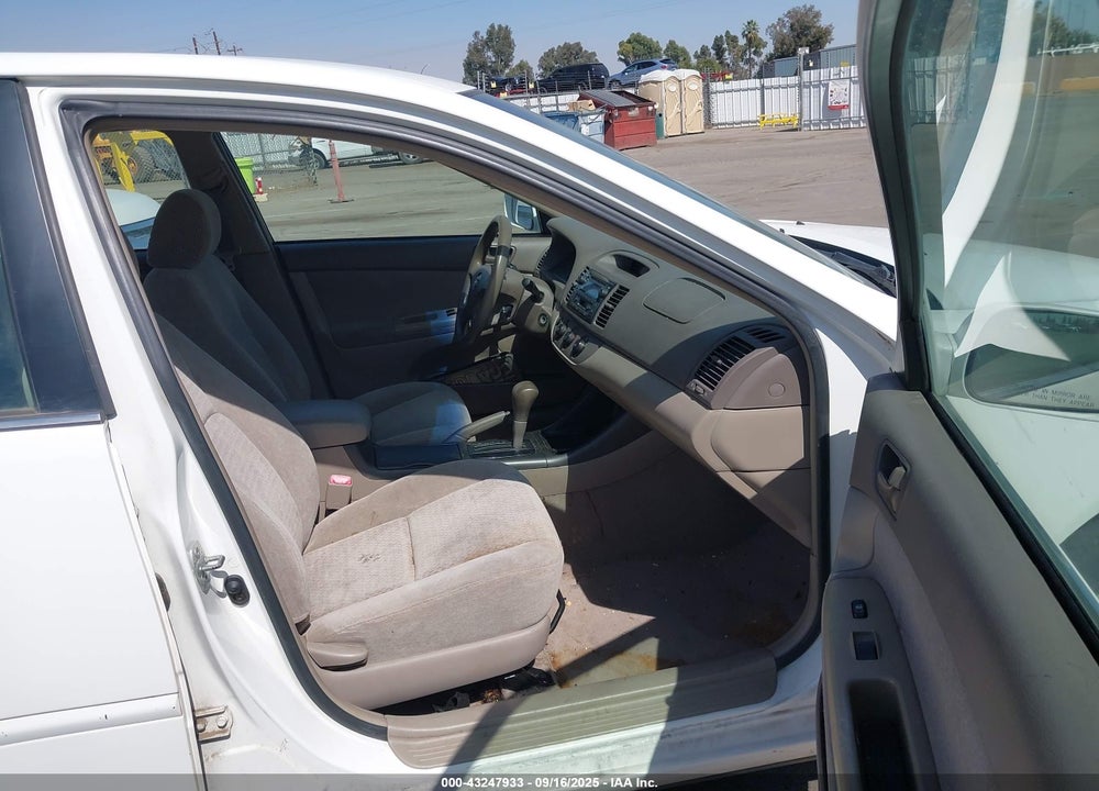 2004 TOYOTA CAMRY LE VIN: 4T1BE32K64U372639