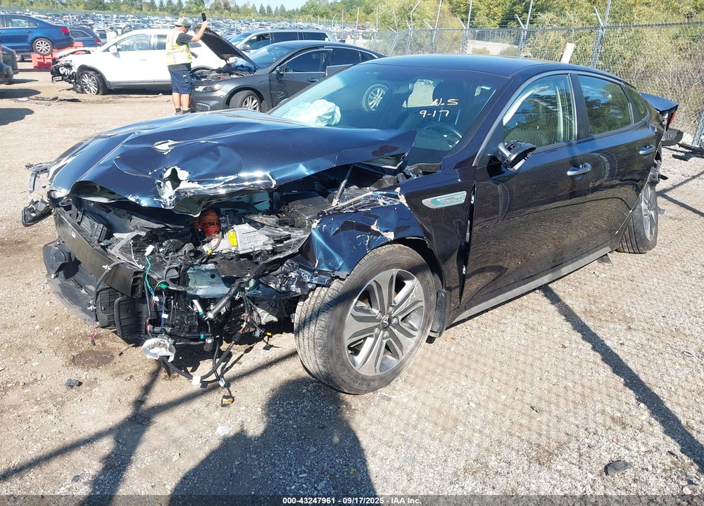 2017 KIA OPTIMA HYBRID EX VIN: KNAGU4LE4H5012116