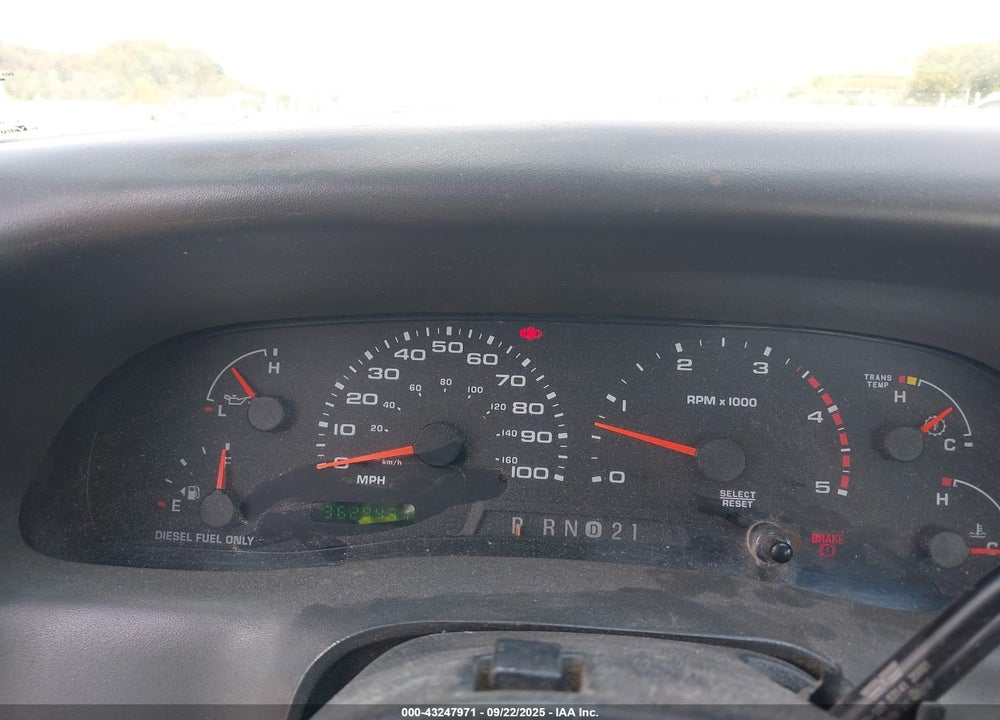 2002 FORD F-250 XL/XLT VIN: 1FTNF21F32EC53208