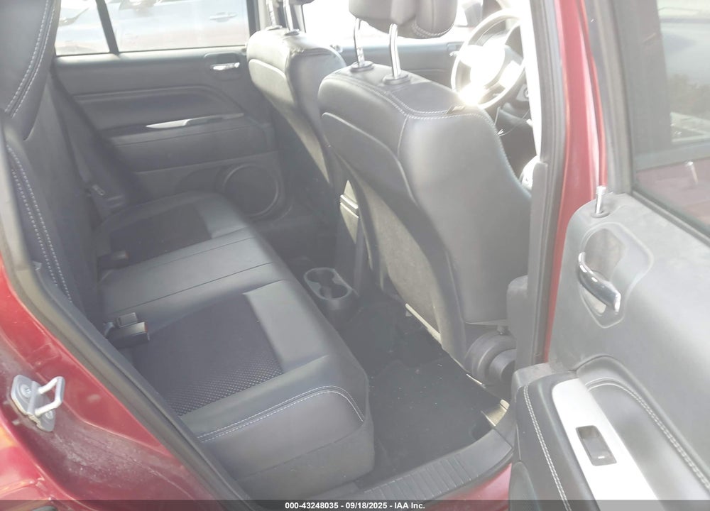 2016 JEEP COMPASS LATITUDE VIN: 1C4NJDEB7GD546365