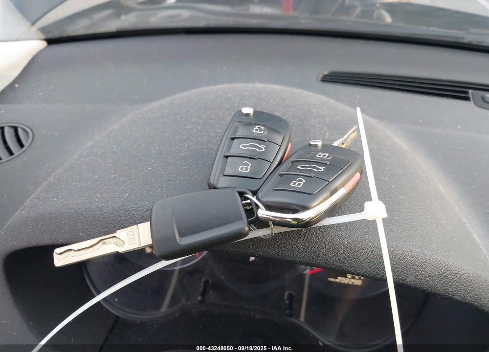 2012 AUDI A3 VIN: WAUBJAFM3CA045614