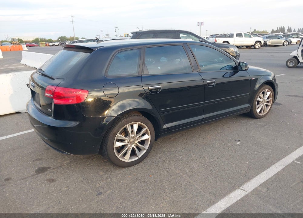 2012 AUDI A3 VIN: WAUBJAFM3CA045614