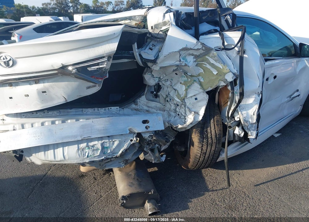 2016 TOYOTA CAMRY VIN: 4T1BF1FK5GU136919