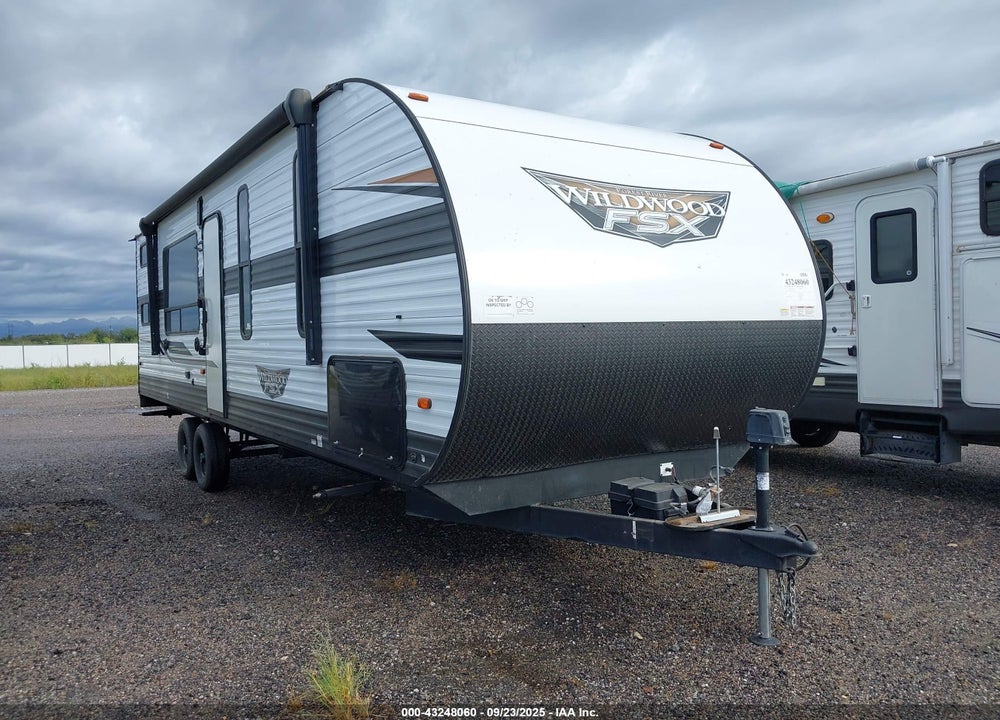 2022 FOREST RIVER WILDWOOD FSX 270RTK TOY HAULER TRAVEL TRAILER VIN: 4X4TWDC28NY100477