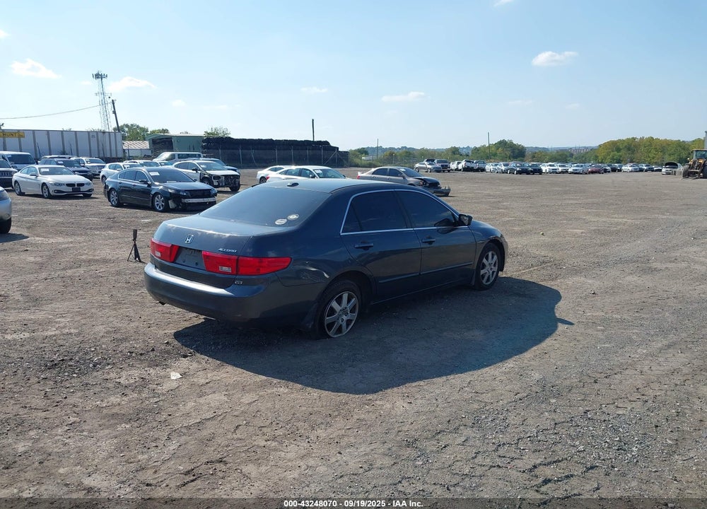 2005 HONDA ACCORD 3.0 EX VIN: 1HGCM66575A049061