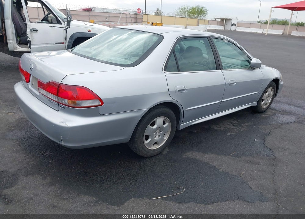 2002 HONDA ACCORD 3.0 EX VIN: 1HGCG16532A081463