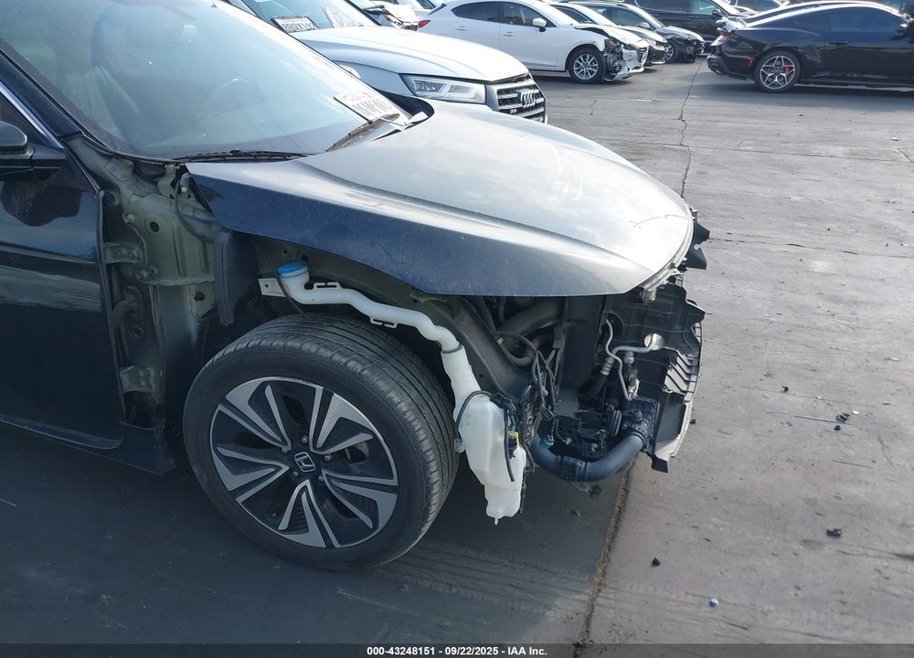 2018 HONDA CIVIC VIN: 2HGFC3B71JH354573
