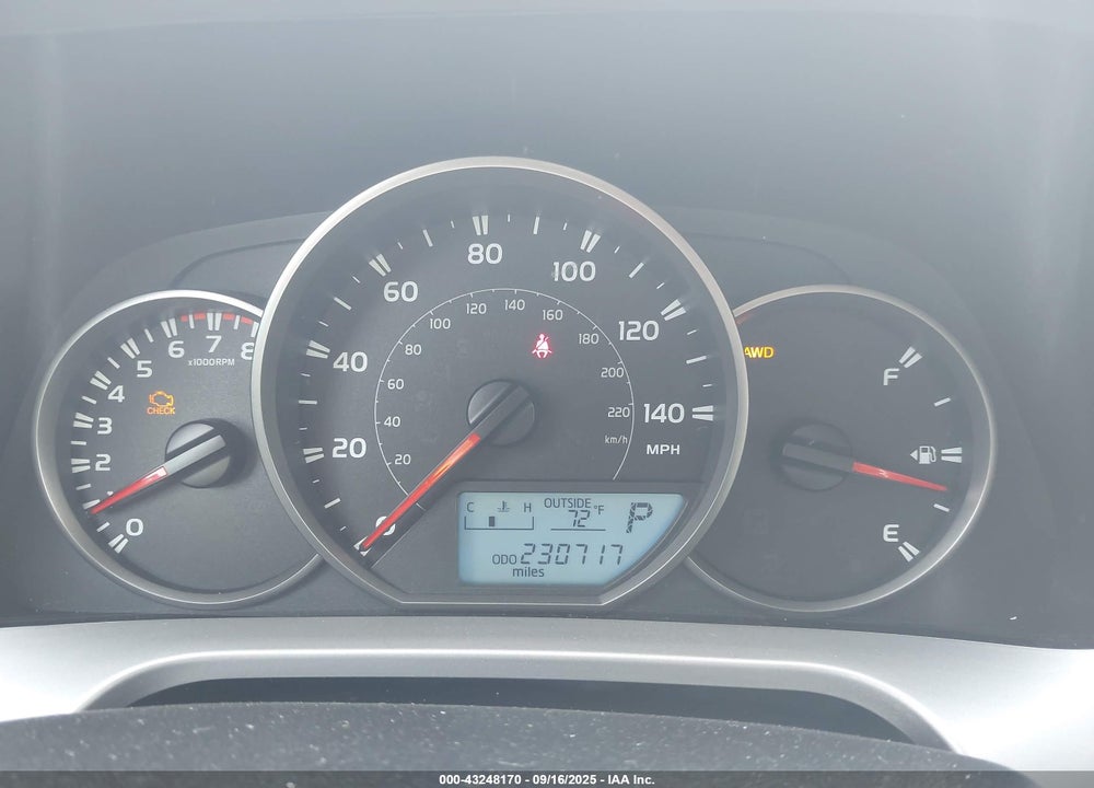 2016 TOYOTA RAV4 VIN: JTMBFREV8GJ081995