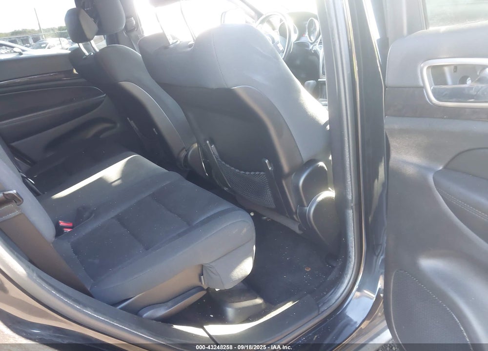 2012 JEEP GRAND CHEROKEE LAREDO VIN: 1C4RJFAG7CC214683