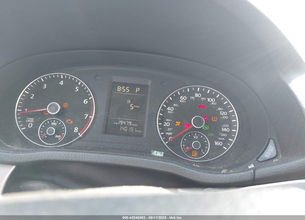 2013 VOLKSWAGEN PASSAT VIN: 1VWAH7A33DC036247