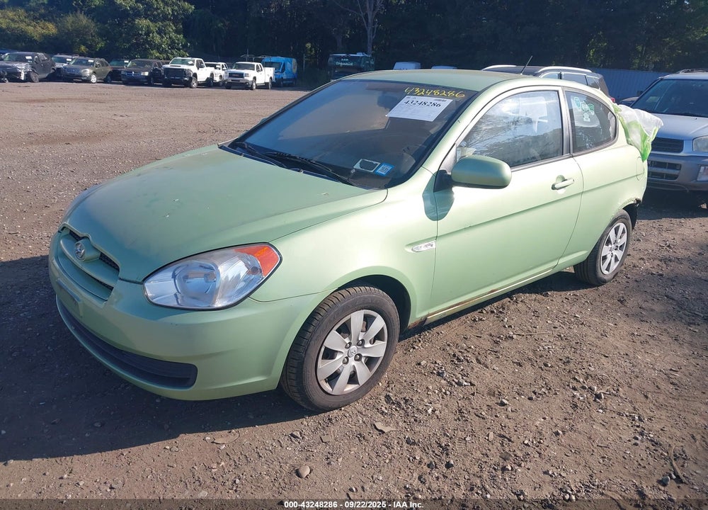2010 HYUNDAI ACCENT VIN: KMHCM3AC5AU182375