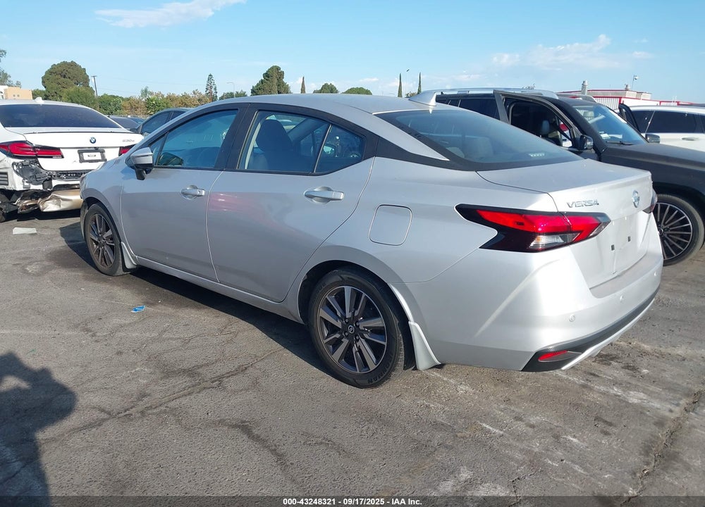 2020 NISSAN VERSA SV XTRONIC CVT VIN: 3N1CN8EV2LL870389