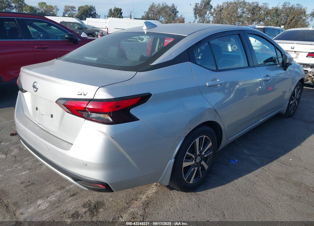 2020 NISSAN VERSA SV XTRONIC CVT VIN: 3N1CN8EV2LL870389