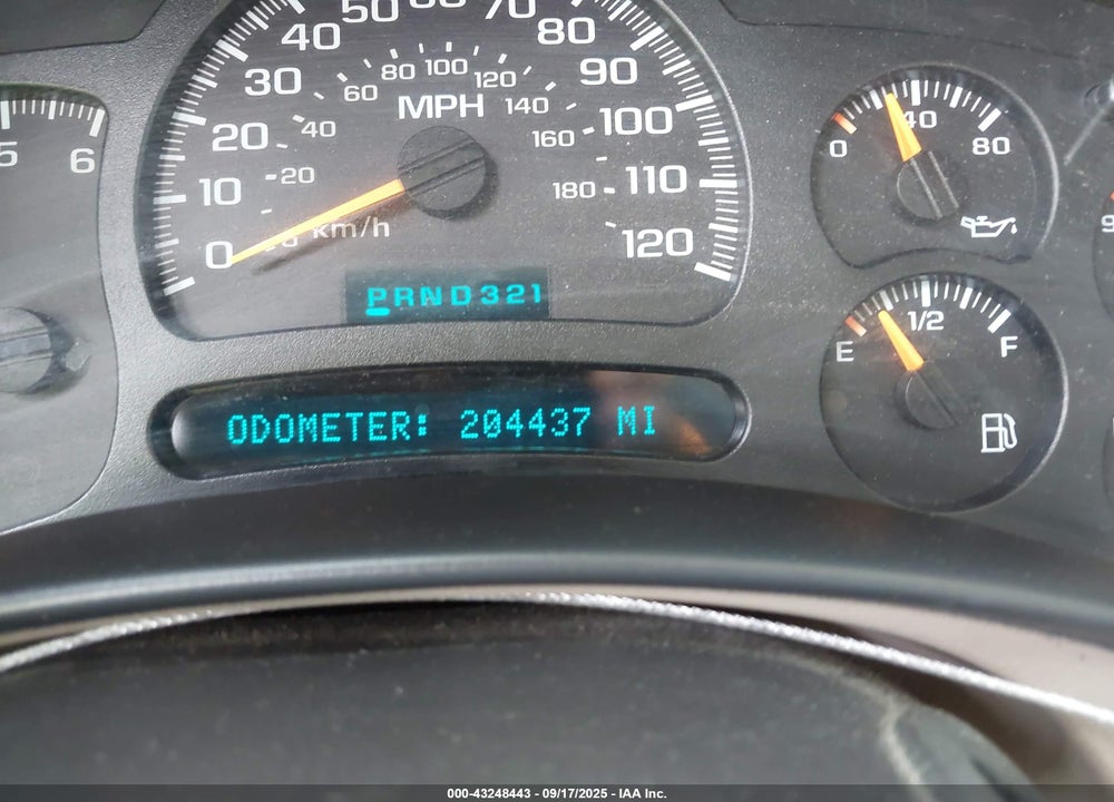 2004 CHEVROLET TAHOE LT VIN: 1GNEK13T14J215115