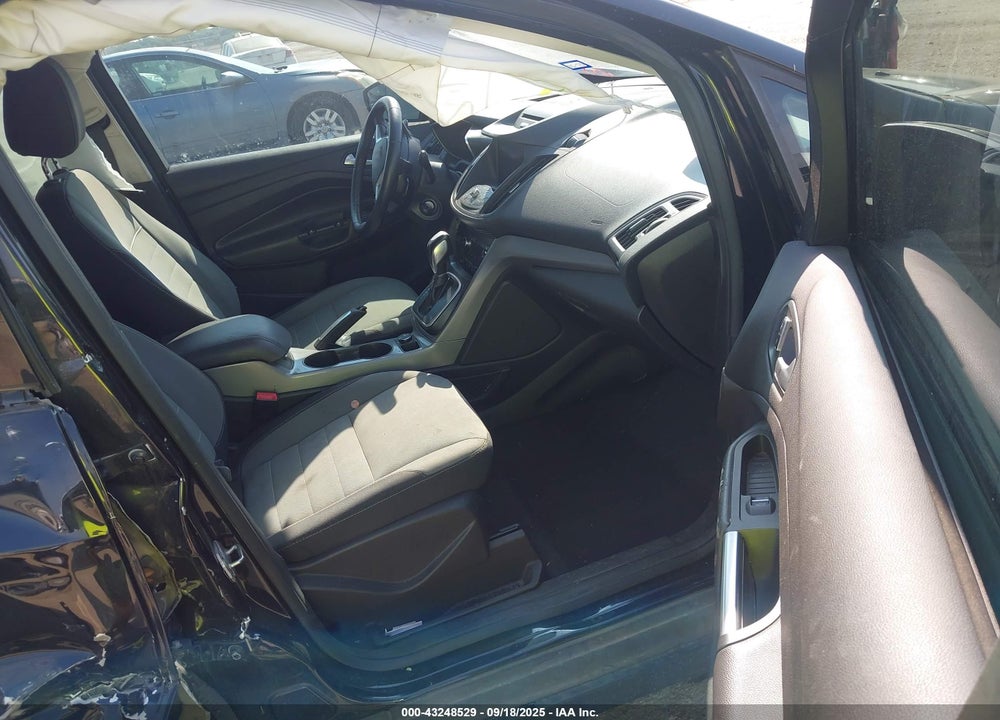 2015 FORD C-MAX VIN: 1FADP5AU7FL112061