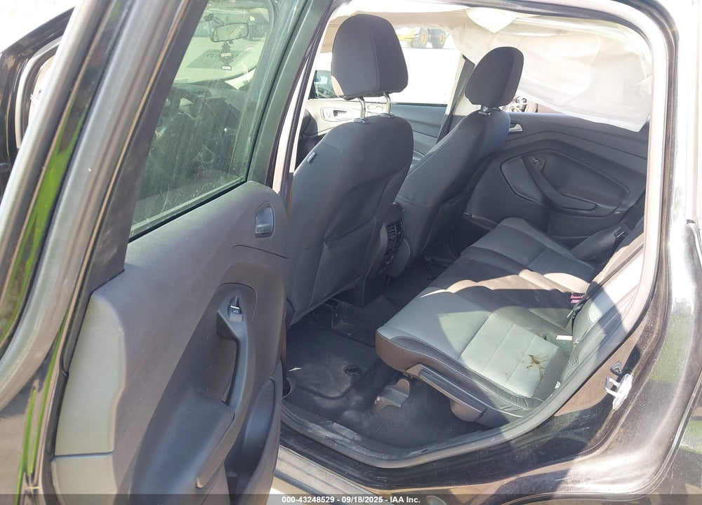 2015 FORD C-MAX VIN: 1FADP5AU7FL112061