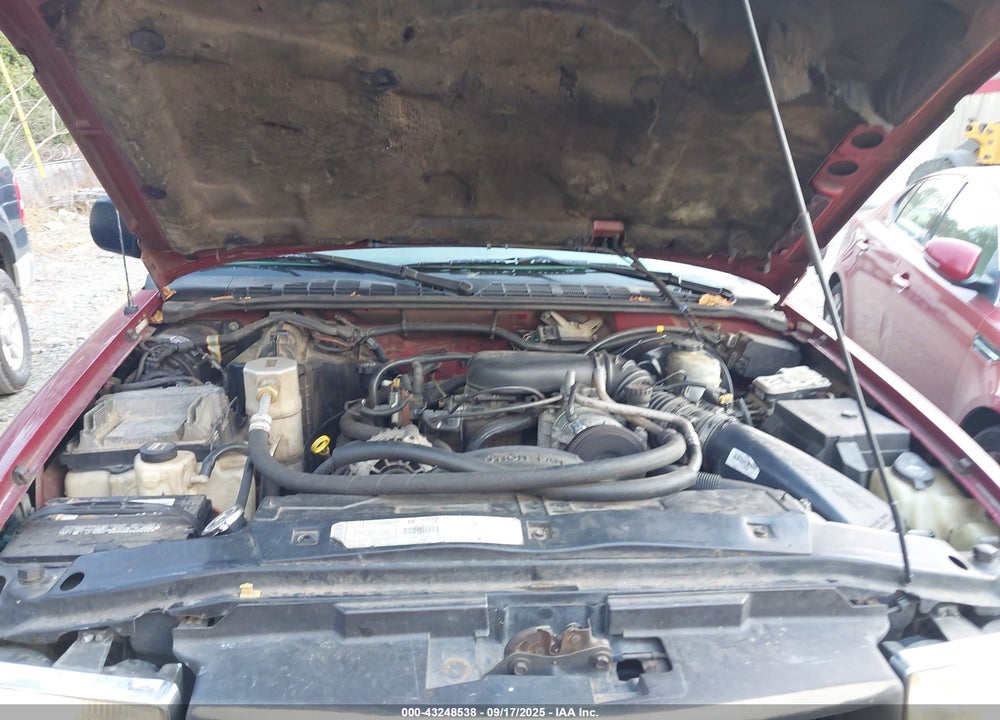 2003 CHEVROLET S-10 LS VIN: 1GCDT13X53K138276