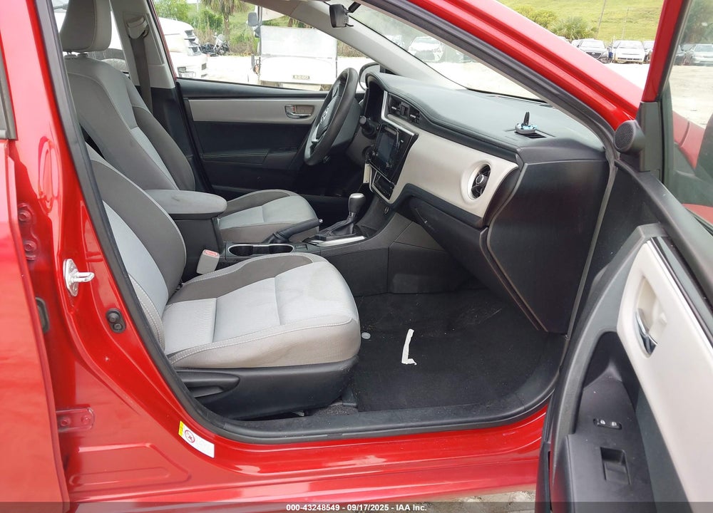 2017 TOYOTA COROLLA VIN: 5YFBURHEXHP570039