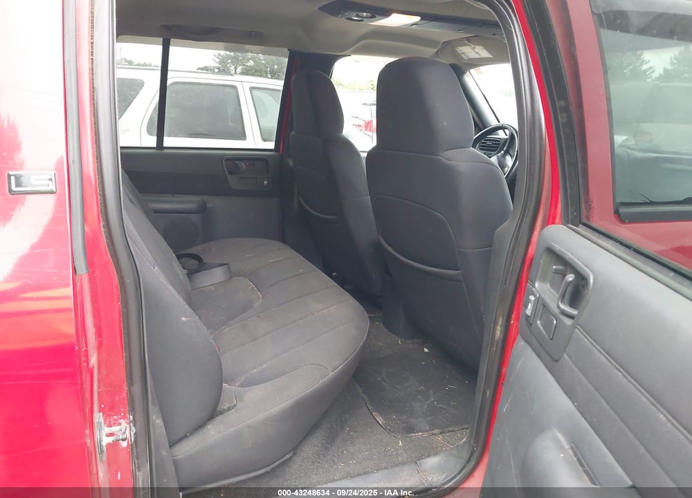 2003 CHEVROLET S-10 LS VIN: 1GCDT13XX3K156935
