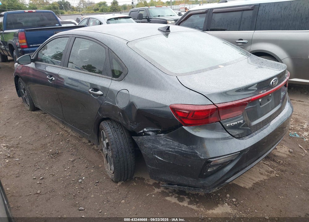 2021 KIA FORTE LXS VIN: 3KPF24AD4ME411475