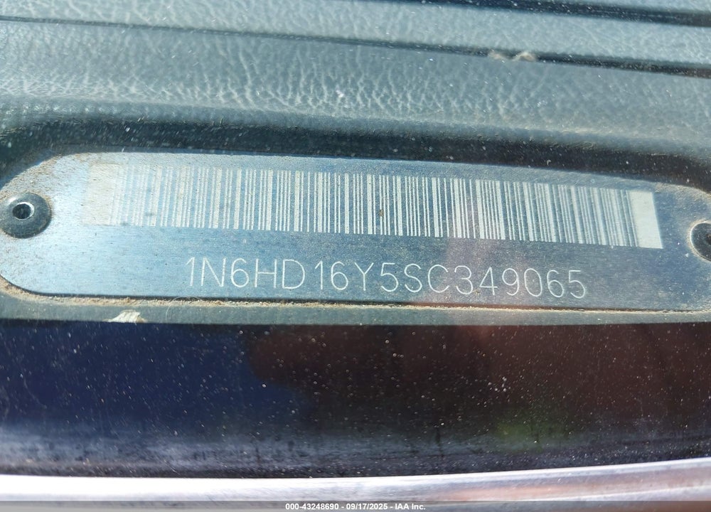 1995 NISSAN TRUCK KING CAB SE/KING CAB XE VIN: 1N6HD16Y5SC349065
