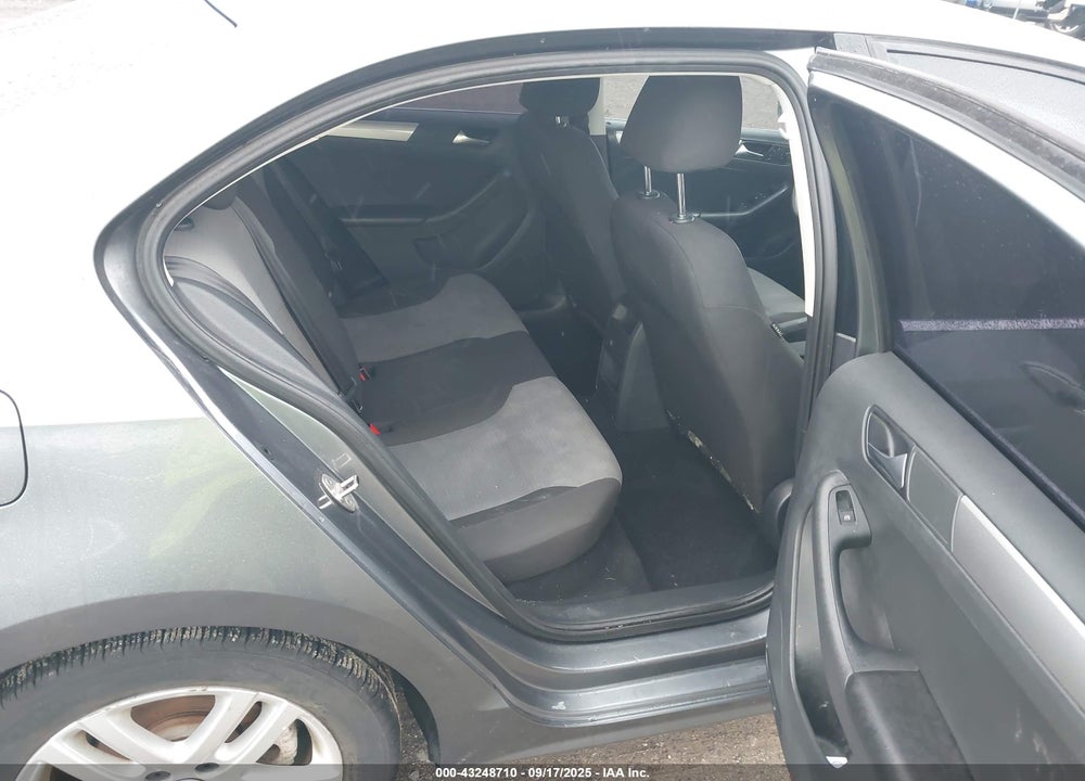 2017 VOLKSWAGEN JETTA 1.4T S VIN: 3VW2B7AJ3HM211718