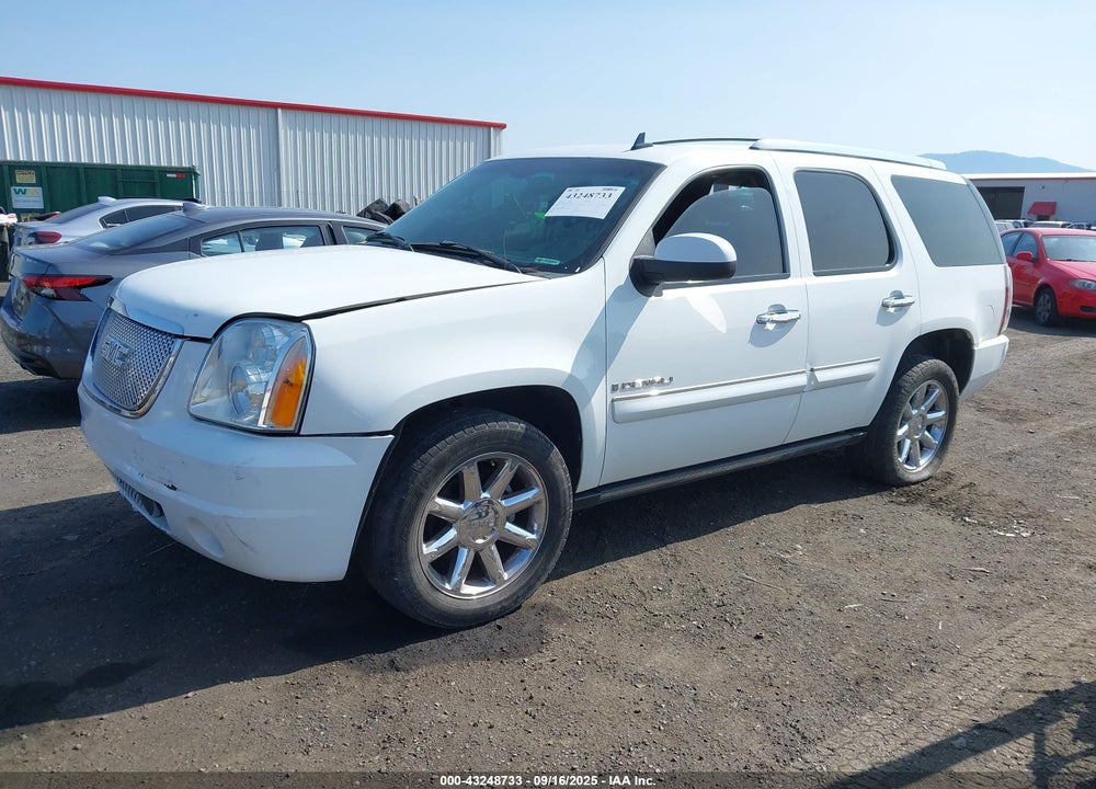 2007 GMC YUKON VIN: 1GKFK63817J301006