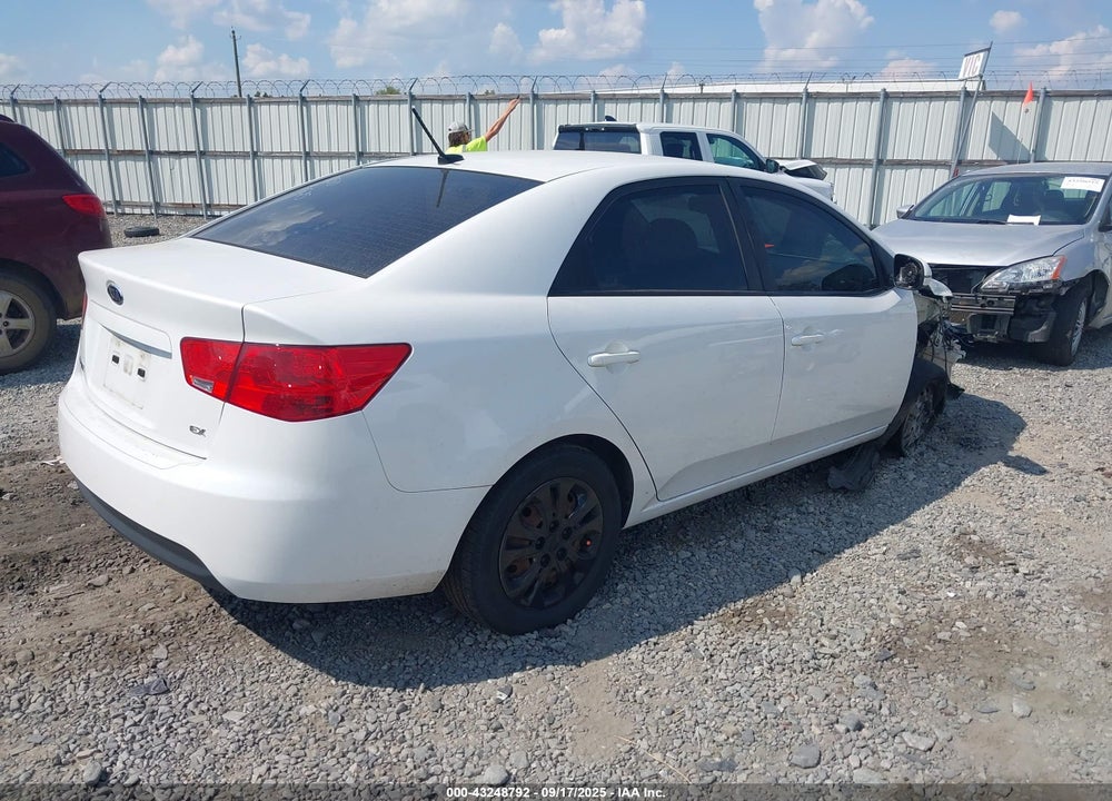 2012 KIA FORTE EX VIN: KNAFU4A24C5570769