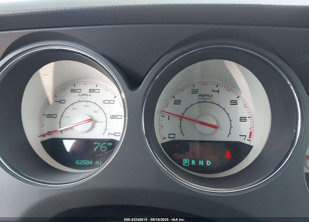2011 DODGE CHALLENGER VIN: 2B3CJ4DG6BH604595