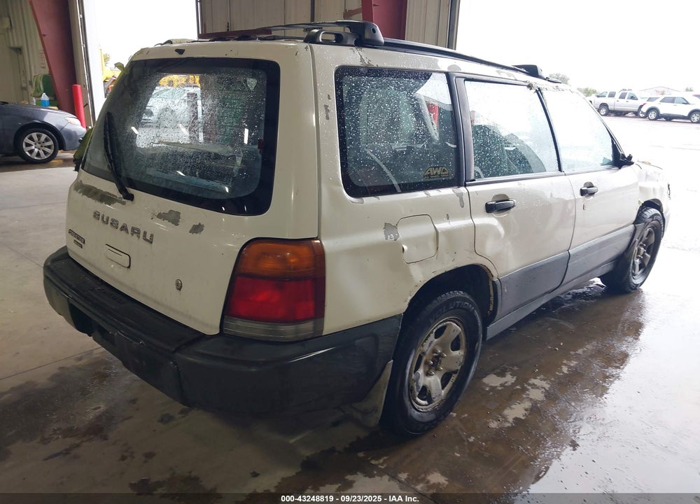 1998 SUBARU FORESTER L VIN: JF1SF6353WH702296