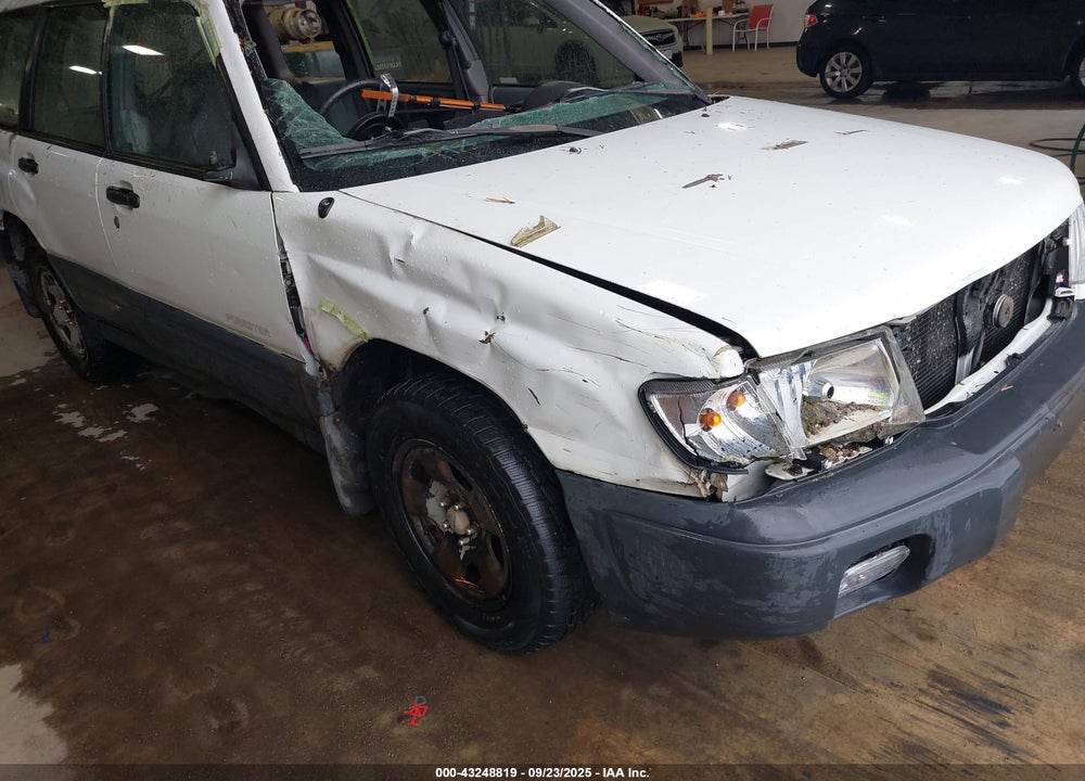 1998 SUBARU FORESTER L VIN: JF1SF6353WH702296