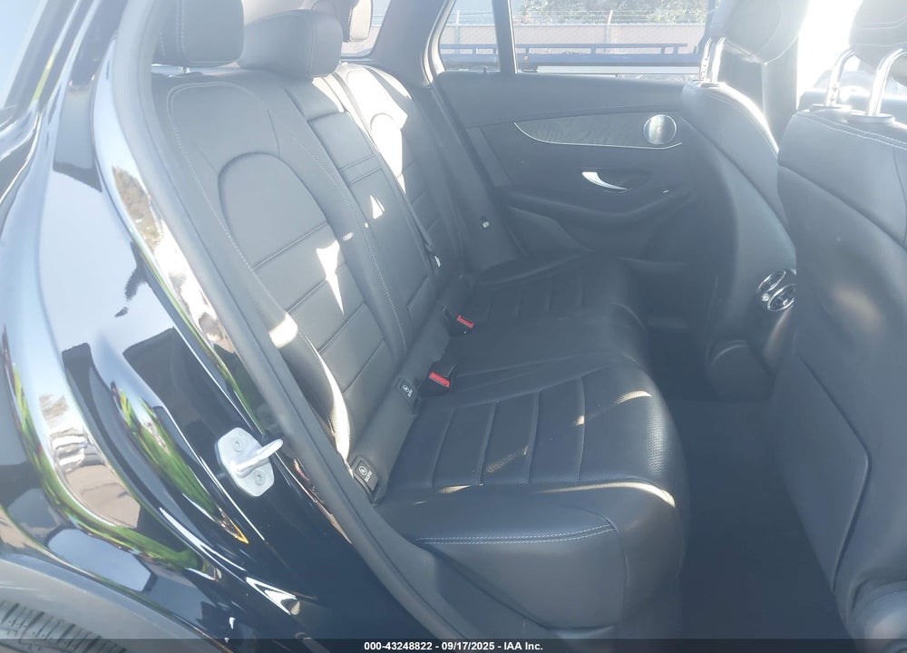 2016 MERCEDES-BENZ GLC 300 VIN: WDC0G4JB4GF013578