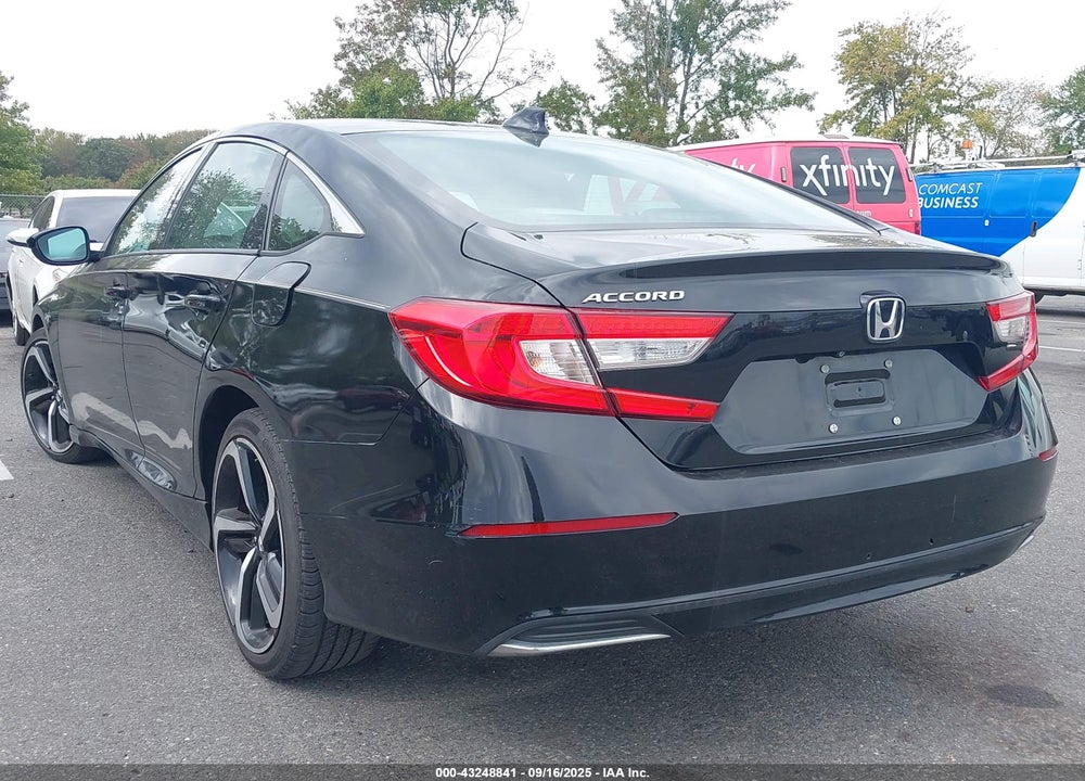 2018 HONDA ACCORD VIN: 1HGCV1F15JA079926