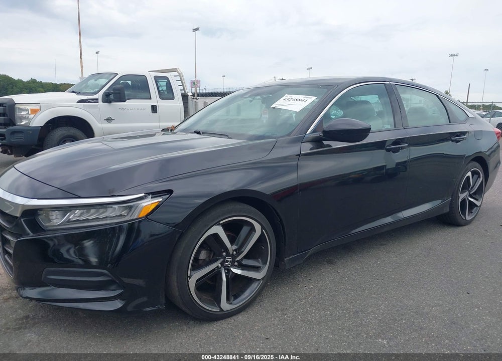 2018 HONDA ACCORD VIN: 1HGCV1F15JA079926