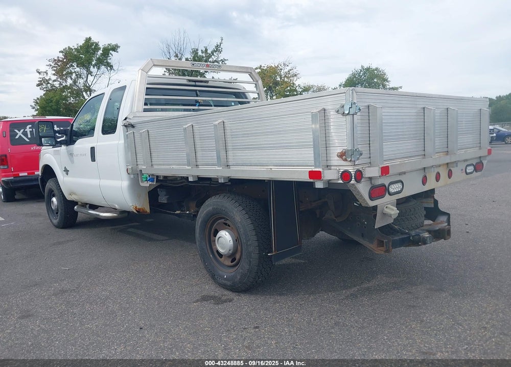 2011 FORD F-250 XL VIN: 1FT7X2BT8BEA57663