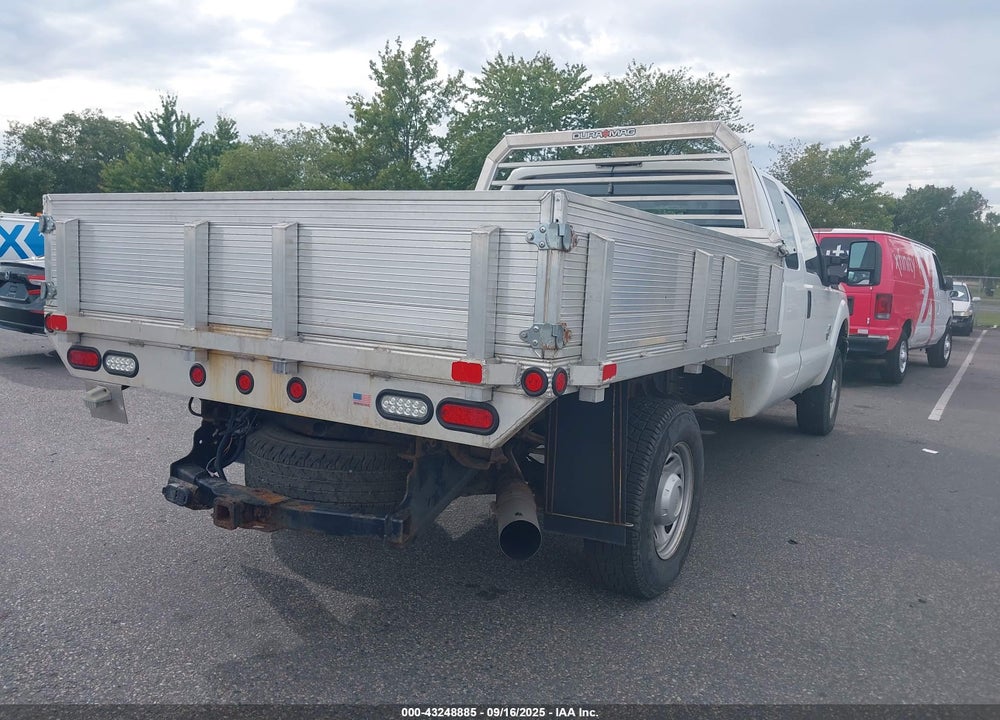 2011 FORD F-250 XL VIN: 1FT7X2BT8BEA57663